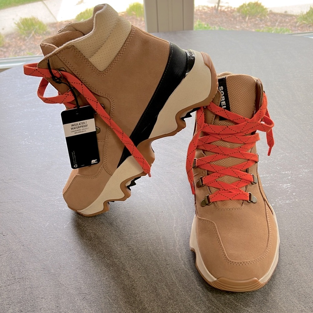NEW Sorel Kinetic Impact Conquest Boots